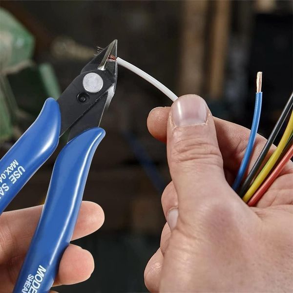 Бокорізи прецизійні Pliers 170 CRV кусачкизі зі зручними м&rsquo;якими чорними ручками Pliers 170 black фото
